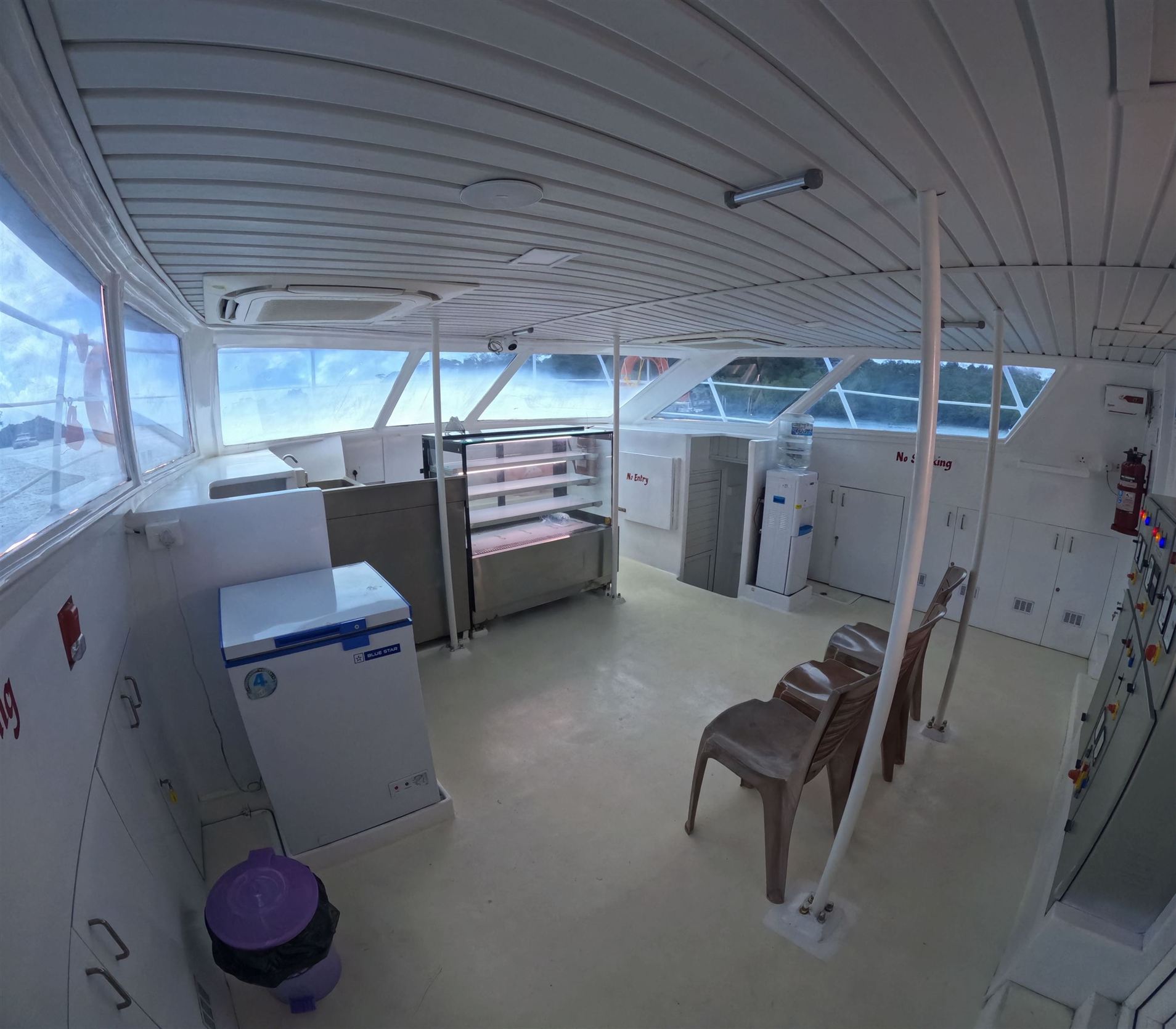 Onboard Cafeteria - Ayaam